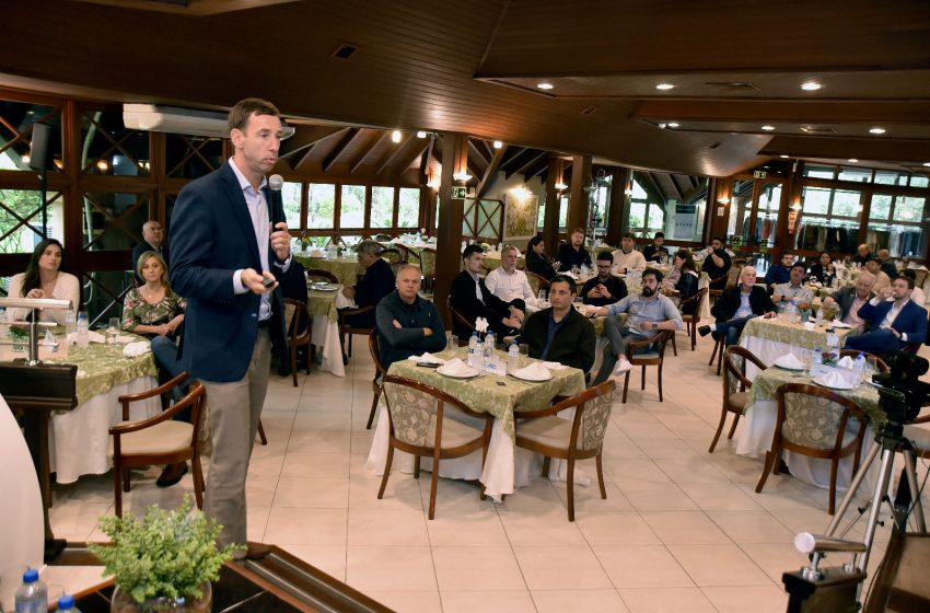  Presidente do Sinduscon-RS, Claudio Teitelbaum, fala sobre economia e construção em Santa Cruz do Sul
